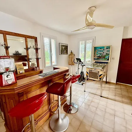 La Cigale - Maison Avec Piscine Vakantiehuis